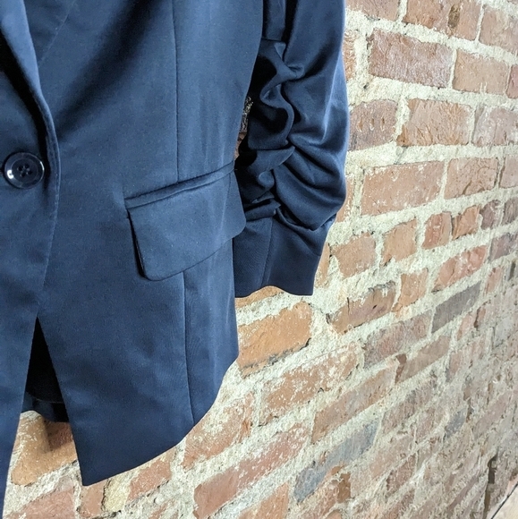 Countess Small Navy Fitted 3/4 Cinch Sleeve One Button Fully Lined Blazer Jacket - Picture 2 of 9